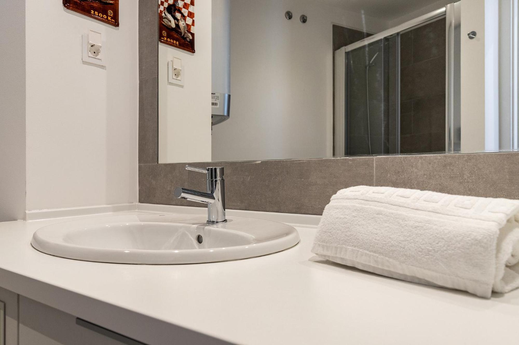 Design And Bright Studios Near Pasteis De Belem Lisboa Ngoại thất bức ảnh